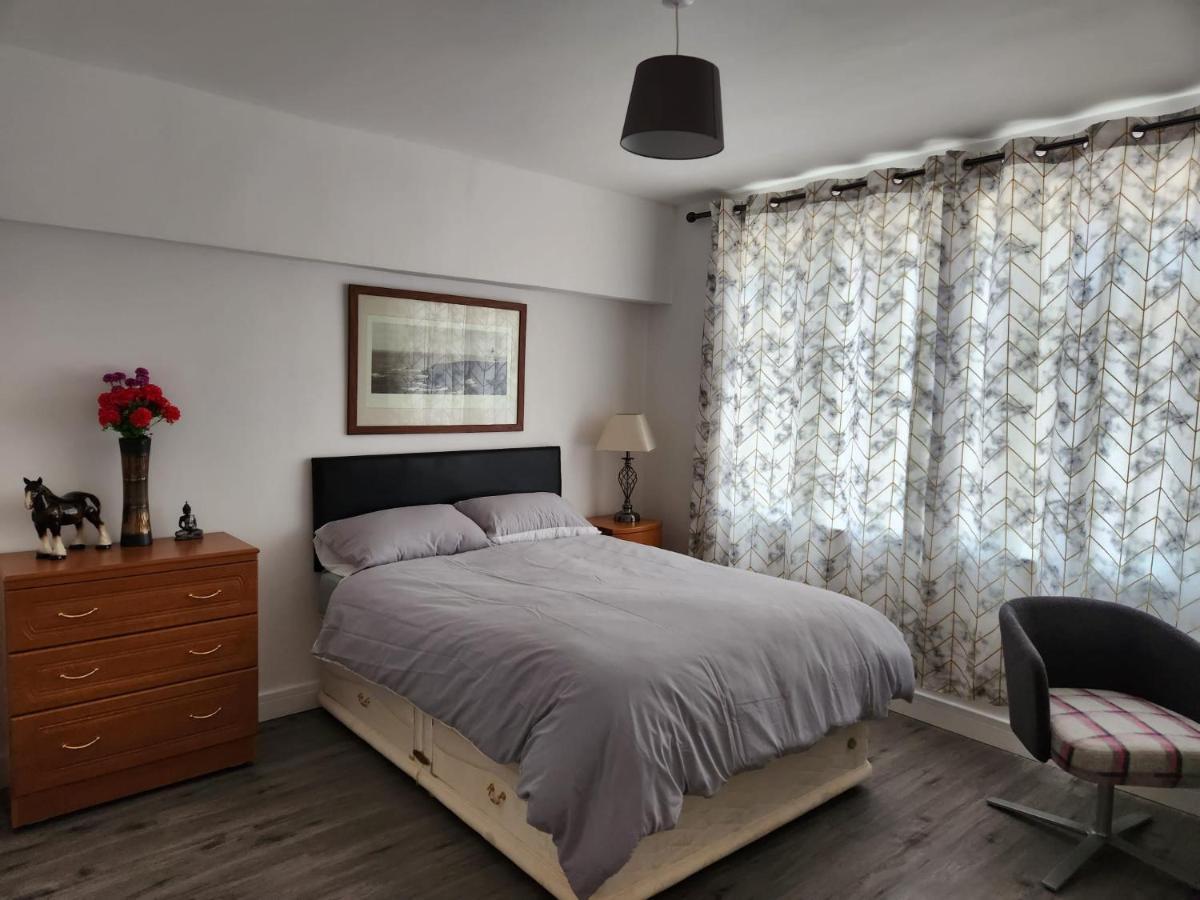 White House Ensuite Double Bedroom Warrington  Buitenkant foto