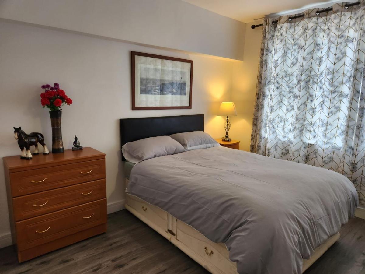 White House Ensuite Double Bedroom Warrington  Buitenkant foto
