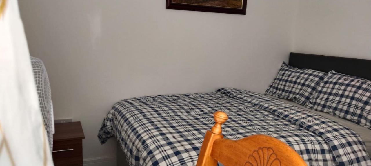 White House Ensuite Double Bedroom Warrington  Buitenkant foto