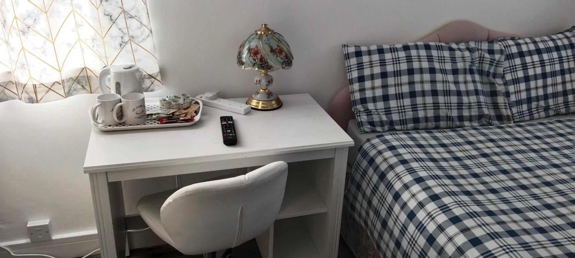 White House Ensuite Double Bedroom Warrington  Buitenkant foto