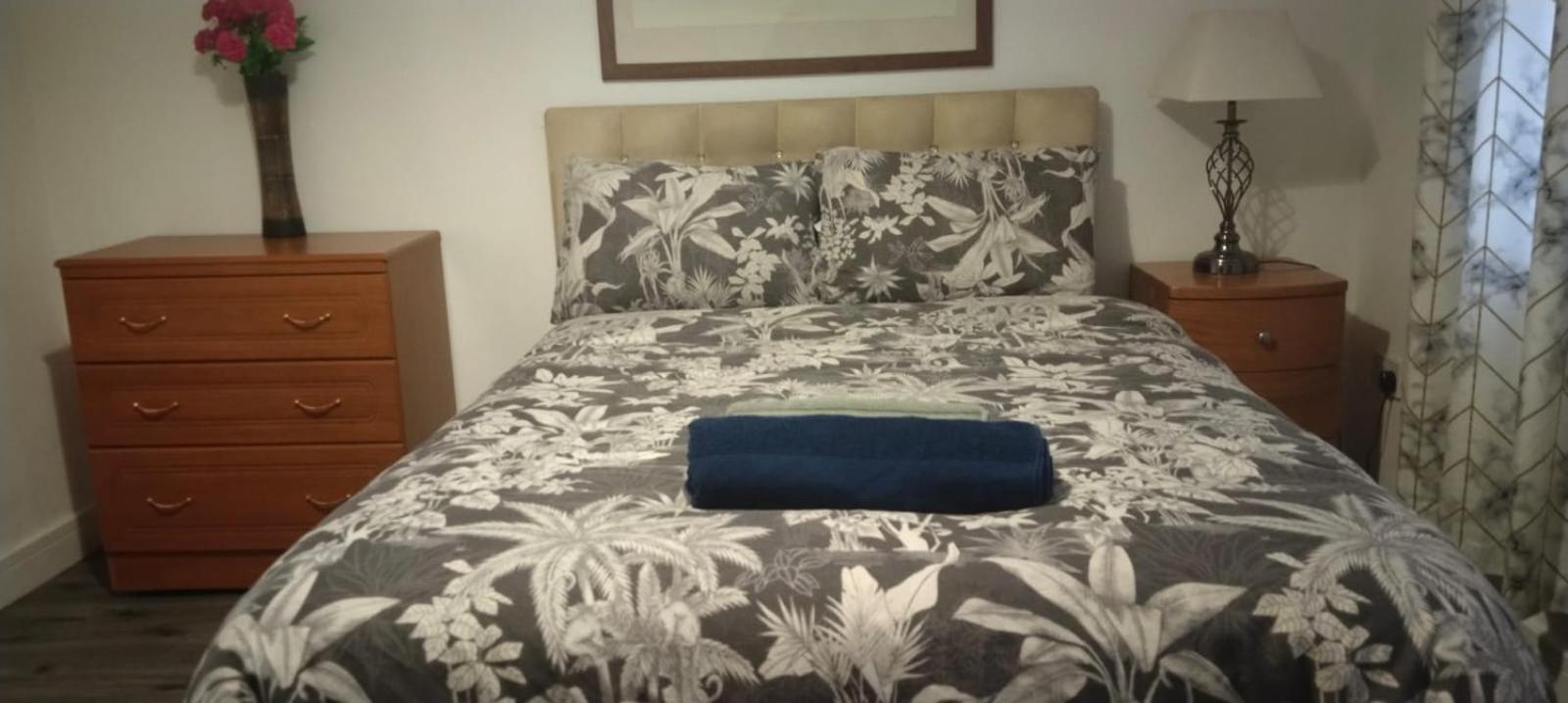 White House Ensuite Double Bedroom Warrington  Buitenkant foto